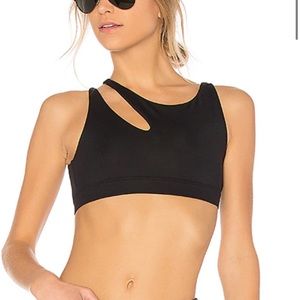 Alo peak bra in dark grey